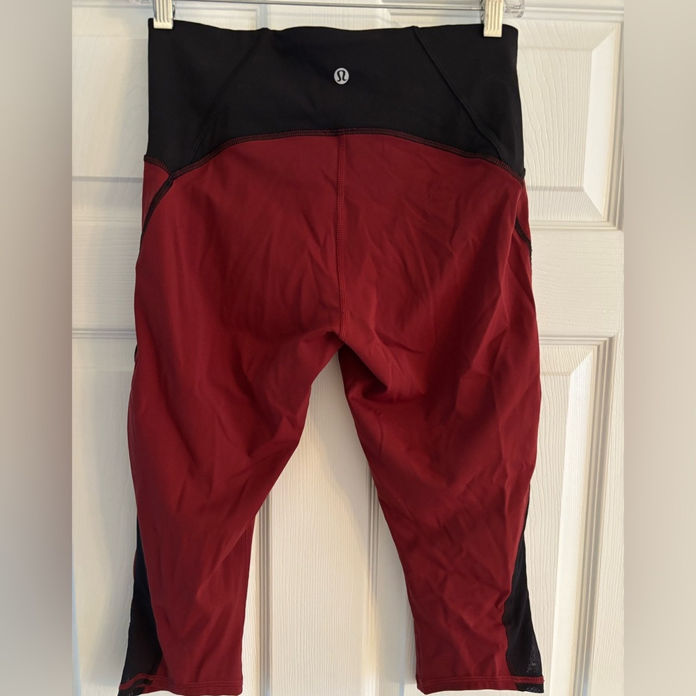 EUC Lululemon Cropped Leggings, Burgundy & Black, Mesh Detail, Logo, Women’s 8